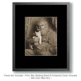 Bigfoot with Pet Kitten