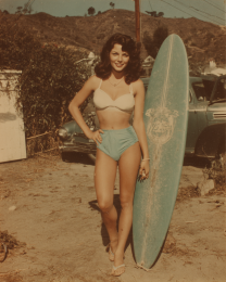 Surfing & Surfers - 50's Beach Bunnie